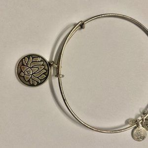 Alex and Ani Bracelet lotus flour